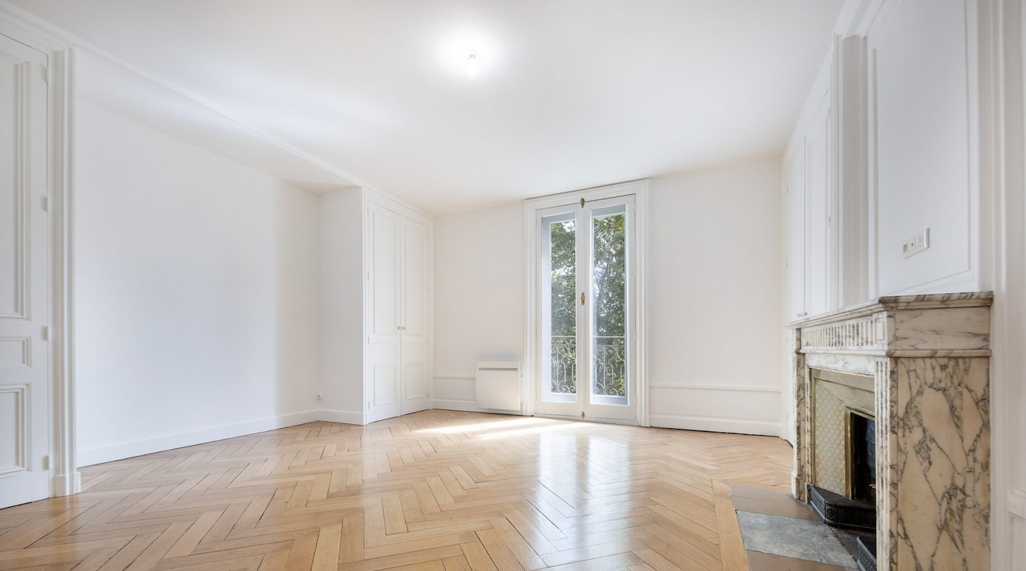 15 Rue Du Louvre, Paris à louer Photo de l’immeuble– Image 1 sur 2