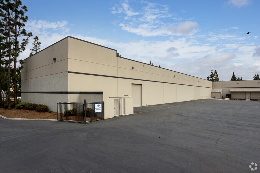 150-152 W Walnut St, Gardena, CA à louer - Photo de l’immeuble – Image 3 sur 6