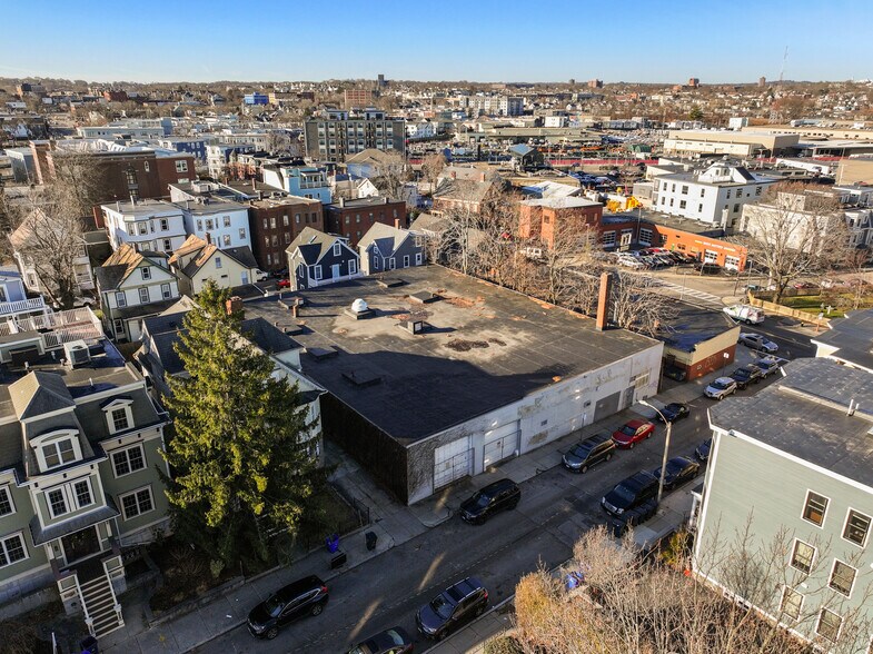 1 Mount Vernon St, Dorchester, MA à louer - Photo de l’immeuble – Image 1 sur 12