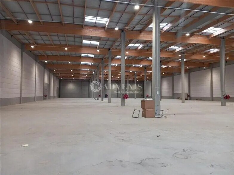 Industriel/Logistique dans Lézignan-Corbières à louer - Photo de l’immeuble – Image 2 sur 9