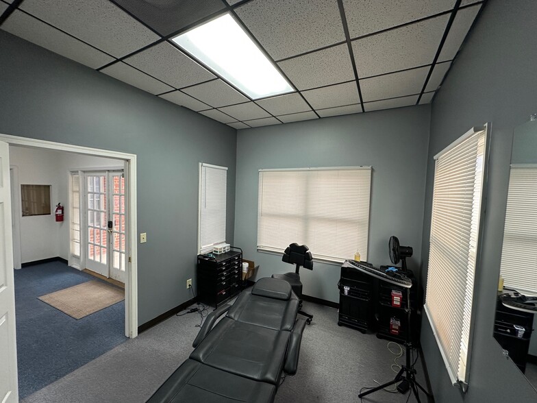 370 Neff Ave, Harrisonburg, VA à louer - Photo intérieure – Image 2 sur 3