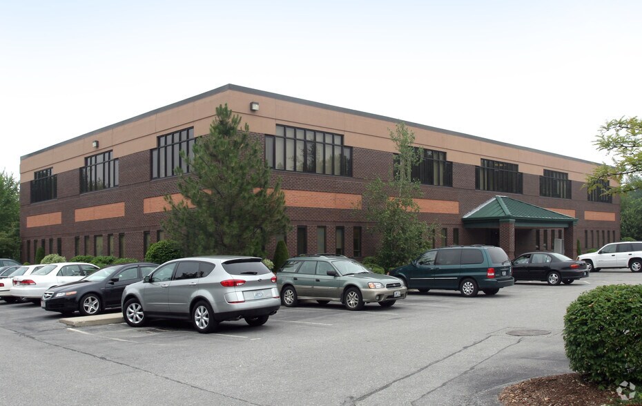 6 Blackstone Valley Pl, Lincoln, RI à louer - Photo principale – Image 2 sur 3