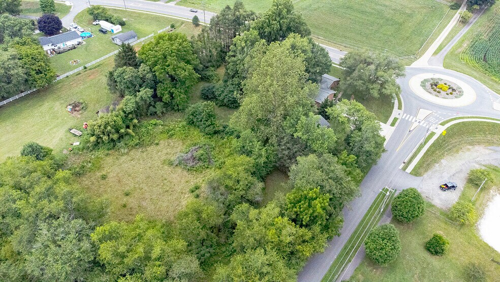 625 Vance St, Waynesville, NC à vendre - Photo de l’immeuble – Image 2 sur 11