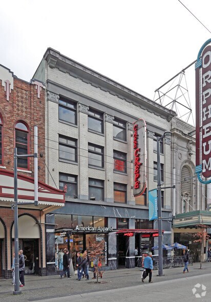 872-874 Granville St, Vancouver, BC à louer - Photo principale – Image 1 sur 2