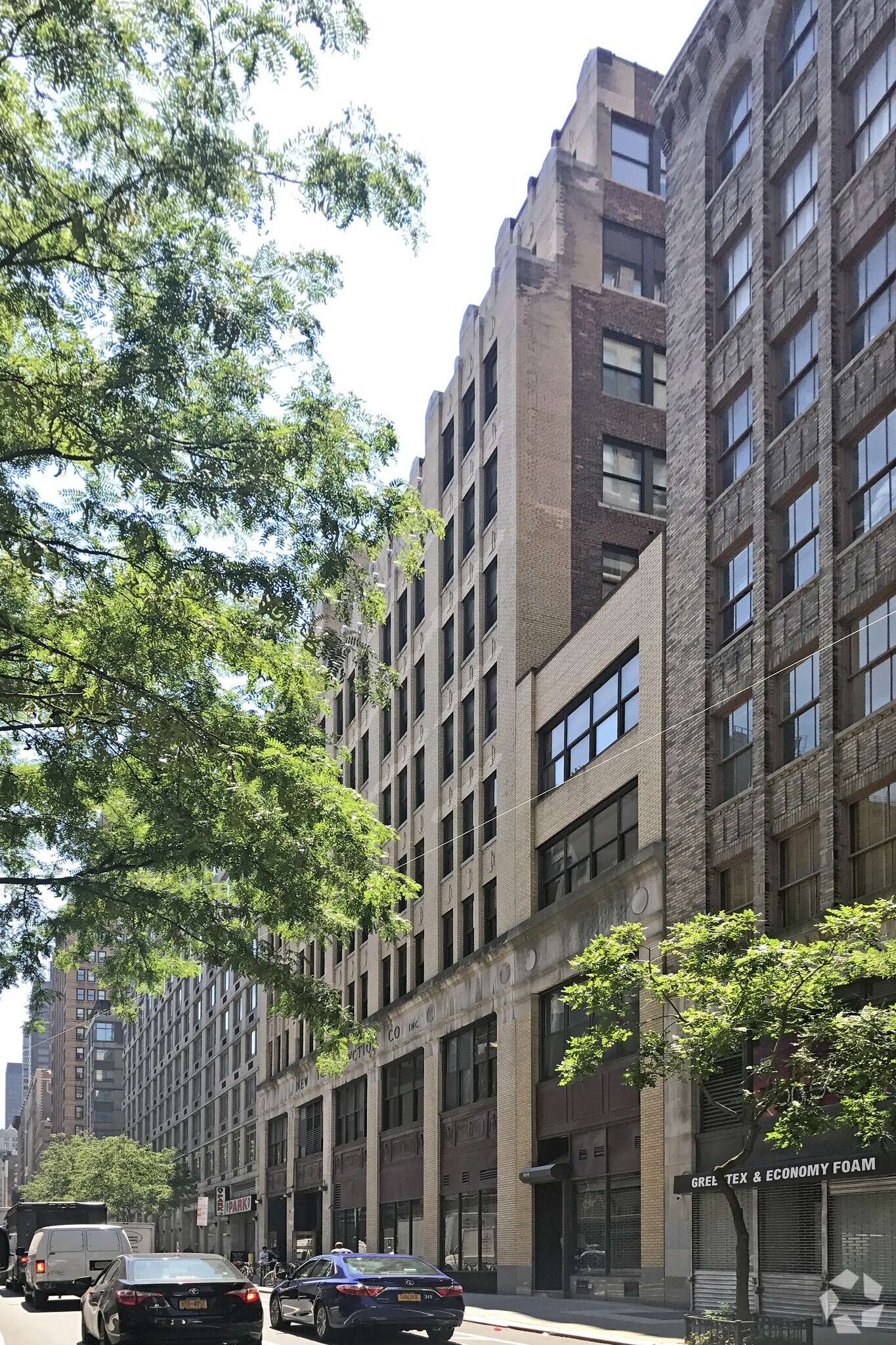 226 W 26th St, New York, NY à louer Photo de l’immeuble– Image 1 sur 11