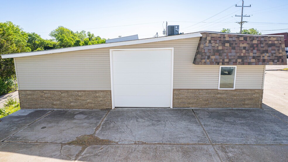 414 Highway 42, Osage Beach, MO à vendre - Photo de l’immeuble – Image 3 sur 44