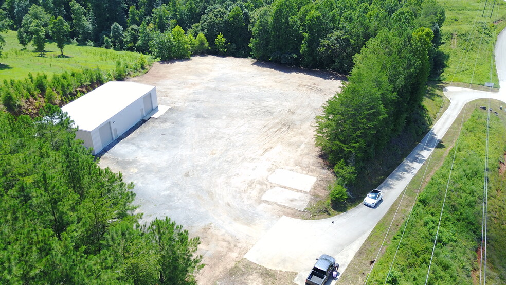 357 West Hightower, Dawsonville, GA à louer - Photo de l’immeuble – Image 3 sur 11