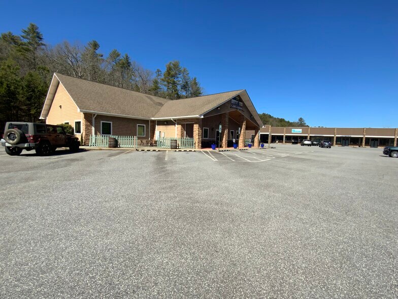 5722 W US Highway 64, Murphy, NC à vendre - Photo de l’immeuble – Image 3 sur 23