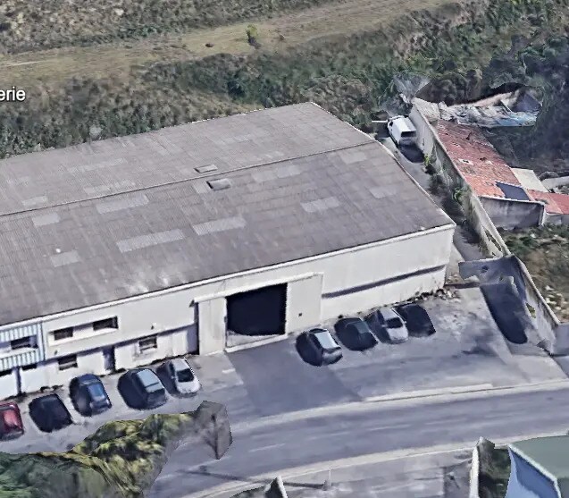 Industriel/Logistique dans Marseille à vendre - Photo de l’immeuble – Image 1 sur 5