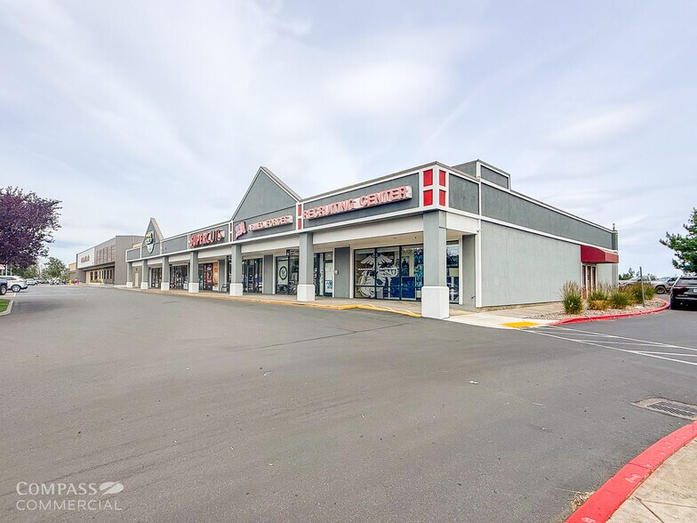 100-108 NE Bend River Mall Dr, Bend, OR à louer - Photo de l’immeuble – Image 3 sur 6