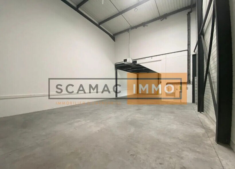 77360 Vaires-Sur-Marne, Vaires-sur-Marne à louer - Photo de l’immeuble – Image 3 sur 7