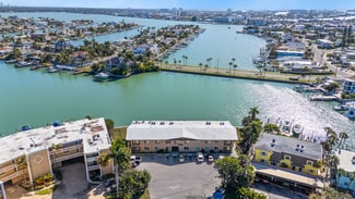 Plus de détails pour 275 116th Ave, Treasure Island, FL - Logement à vendre