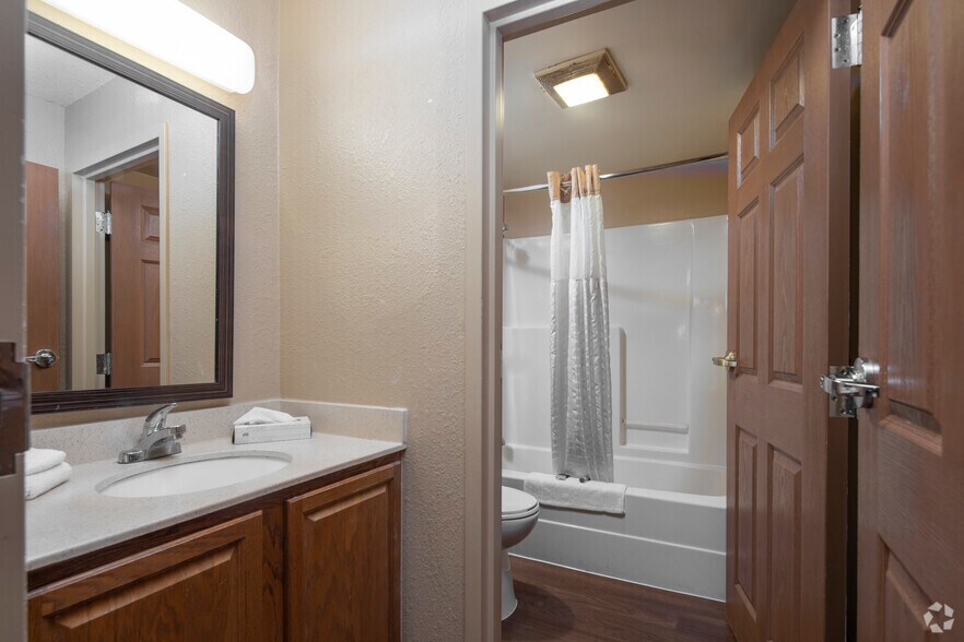 572 E Beasley Rd, Jackson, MS à vendre - Photo intérieure – Image 3 sur 40