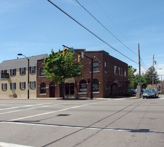 Plus de détails pour 942 N Main St, Akron, OH - Bureau/Local commercial, Local commercial à louer