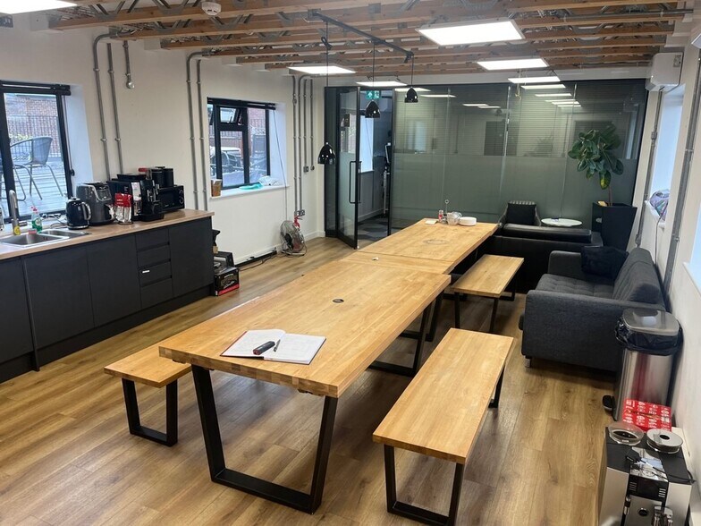 70 Commercial Sq, Leicester à louer - Photo intérieure – Image 3 sur 10