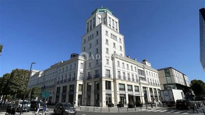 Bureau dans Chessy à louer Photo de l’immeuble– Image 1 sur 12