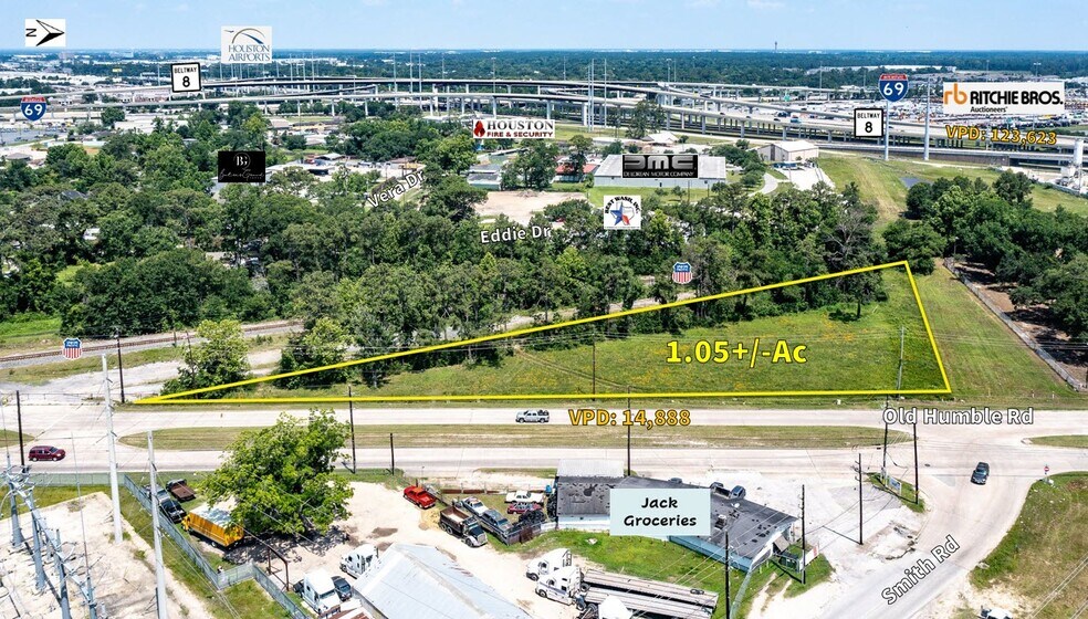 14815 Old Humble Rd, Humble, TX à vendre - Photo de l’immeuble – Image 1 sur 14