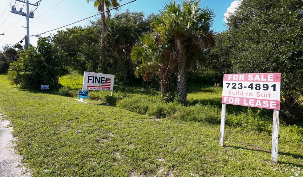 1451 Maplewood St NE, Palm Bay, FL à louer - Autre – Image 2 sur 8