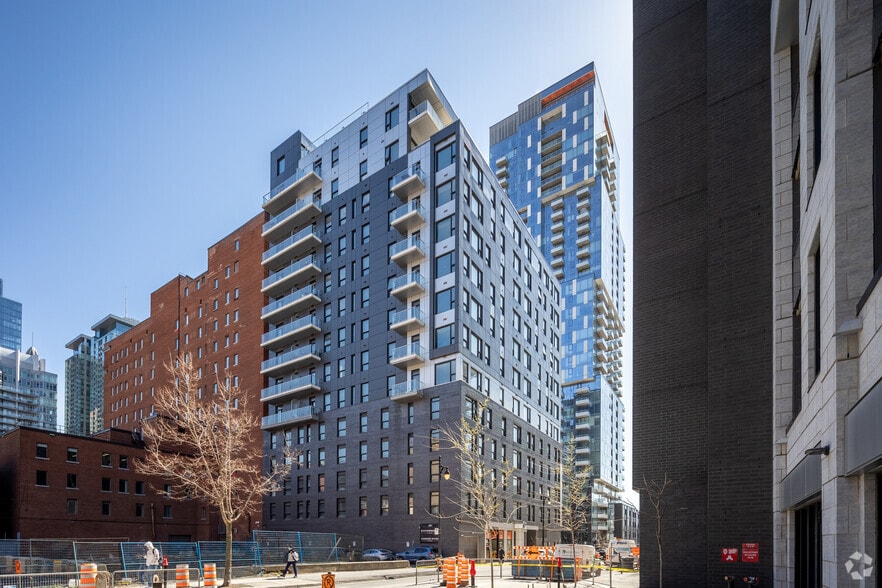 1155 Rue Mackay, Montréal, QC à louer - Photo principale – Image 1 sur 47