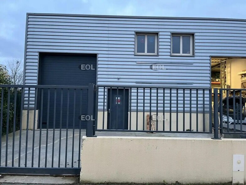 Local d’activités dans Conflans-Sainte-Honorine à louer - Photo de l’immeuble – Image 1 sur 9