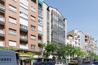 Plus de détails pour Local commercial à louer