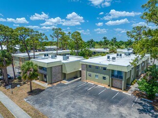 Plus de détails pour 1852 Golf View Ave, Fort Myers, FL - Logement à vendre