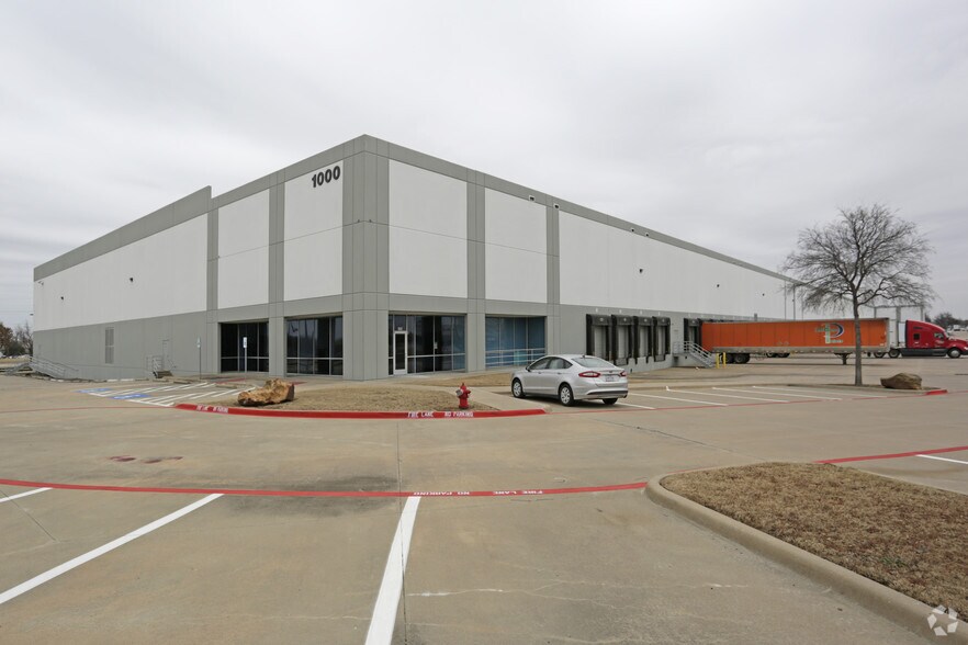 1000 N 28th Ave, Dallas, TX à louer - Photo principale – Image 1 sur 5