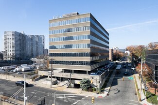 Plus de détails pour 2125 Center Ave, Fort Lee, NJ - Bureau à louer