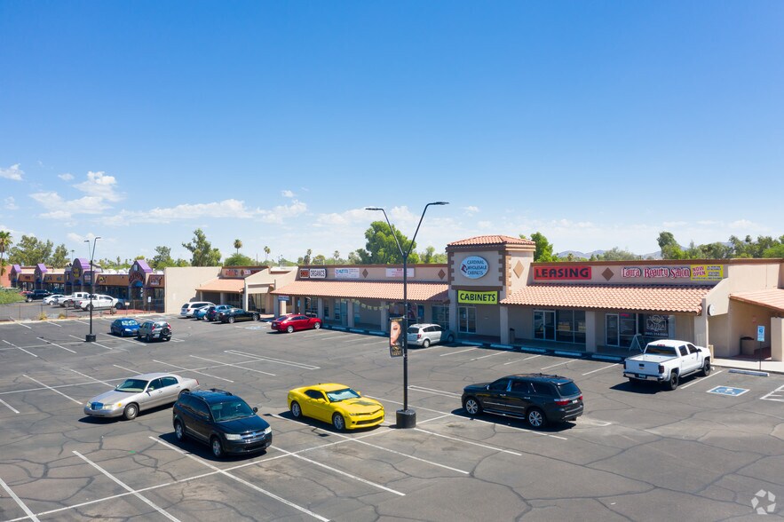 2501-2525 E Bell Rd, Phoenix, AZ à louer - Photo de l’immeuble – Image 3 sur 4