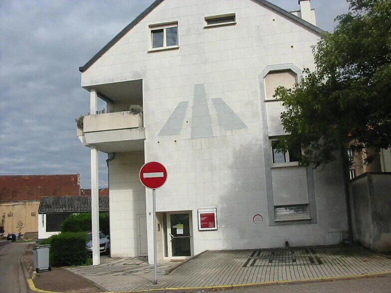 Bureau dans Forbach à louer - Photo de l’immeuble – Image 2 sur 5