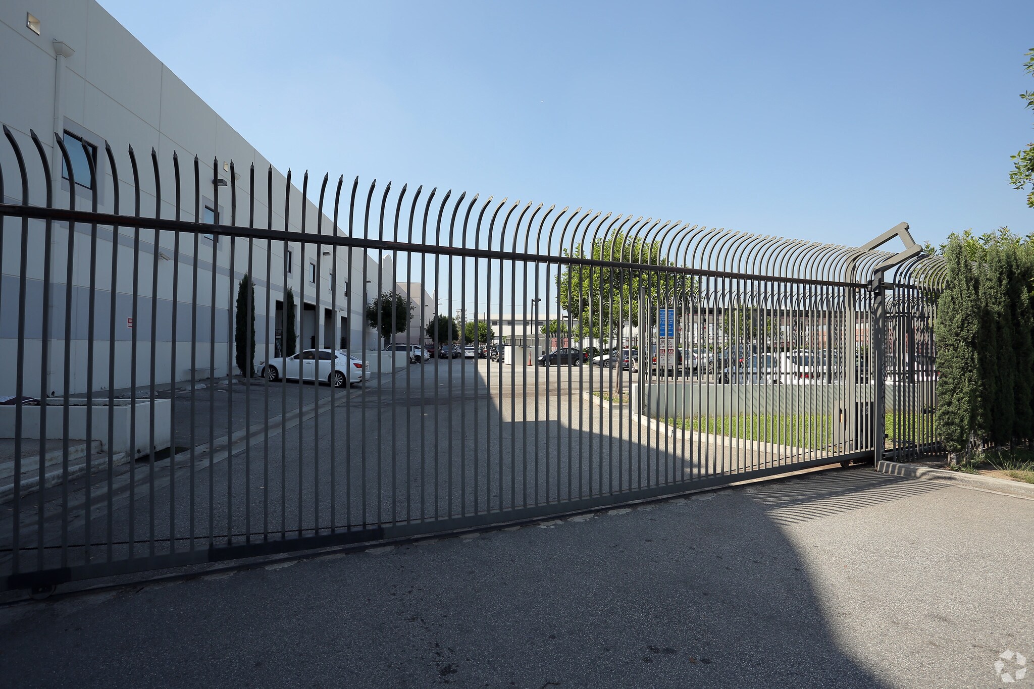 2025-2027 Long Beach Ave, Los Angeles, CA à louer Photo de l’immeuble– Image 1 sur 21