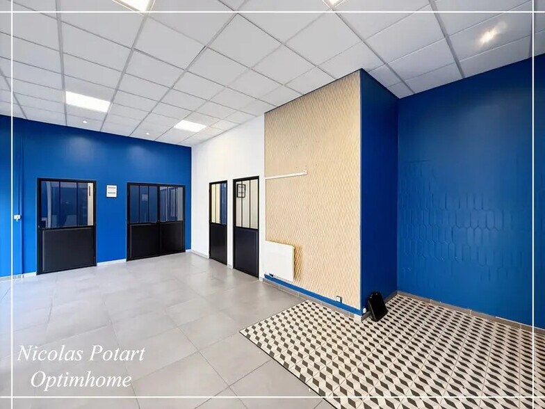Local commercial dans Compiègne à louer - Photo de l’immeuble – Image 3 sur 14