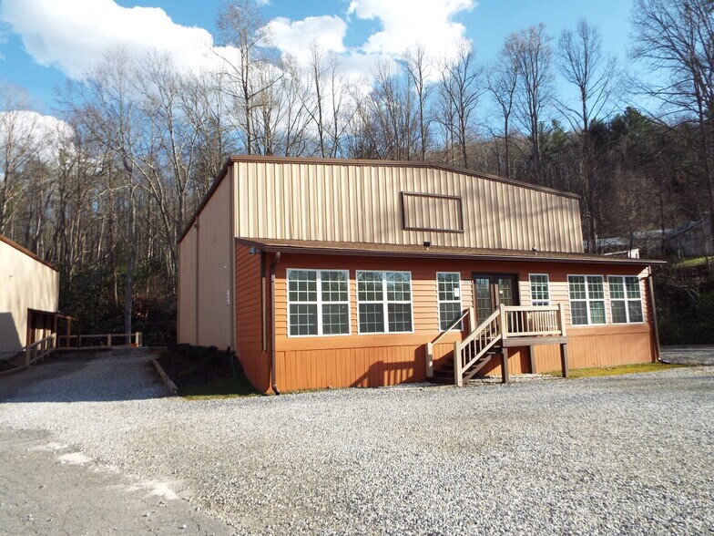 3196 Hwy 515, Blairsville, GA à louer - Photo de l’immeuble – Image 2 sur 15