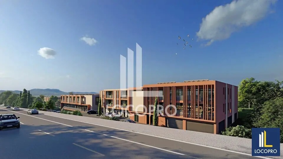 Bureau dans Roquebrune-sur-Argens à vendre Photo de l’immeuble– Image 1 sur 18