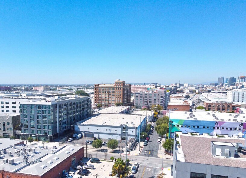 667 Santa Fe Ave, Los Angeles, CA à vendre - Photo de l’immeuble – Image 3 sur 4