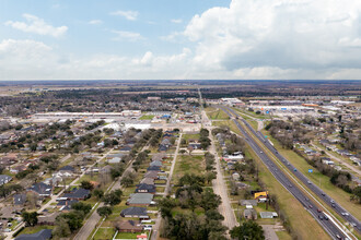 3005-3147 Gertsner Memorial Dr, Lake Charles, LA - VUE AÉRIENNE  vue de carte