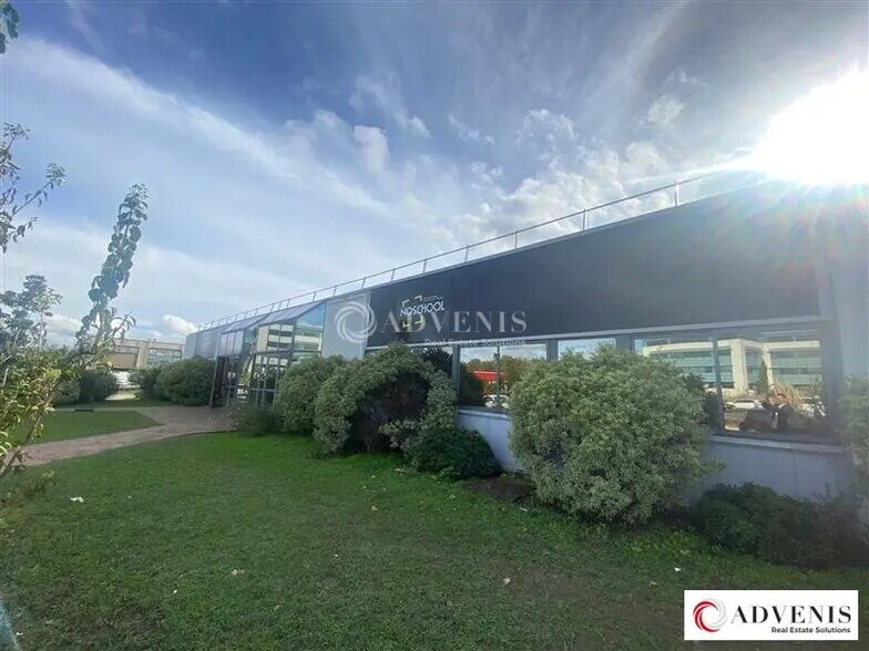 Bureau dans Mérignac à louer - Photo de l’immeuble – Image 2 sur 12