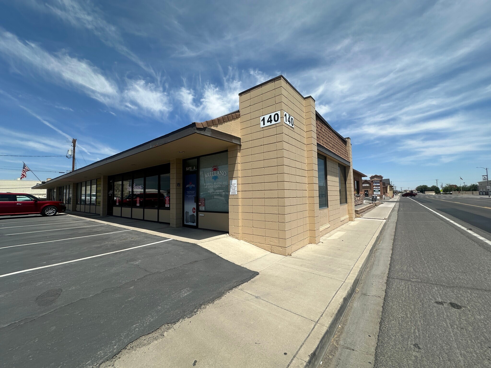 140 E Main St, Fernley, NV à vendre Photo de l’immeuble– Image 1 sur 11