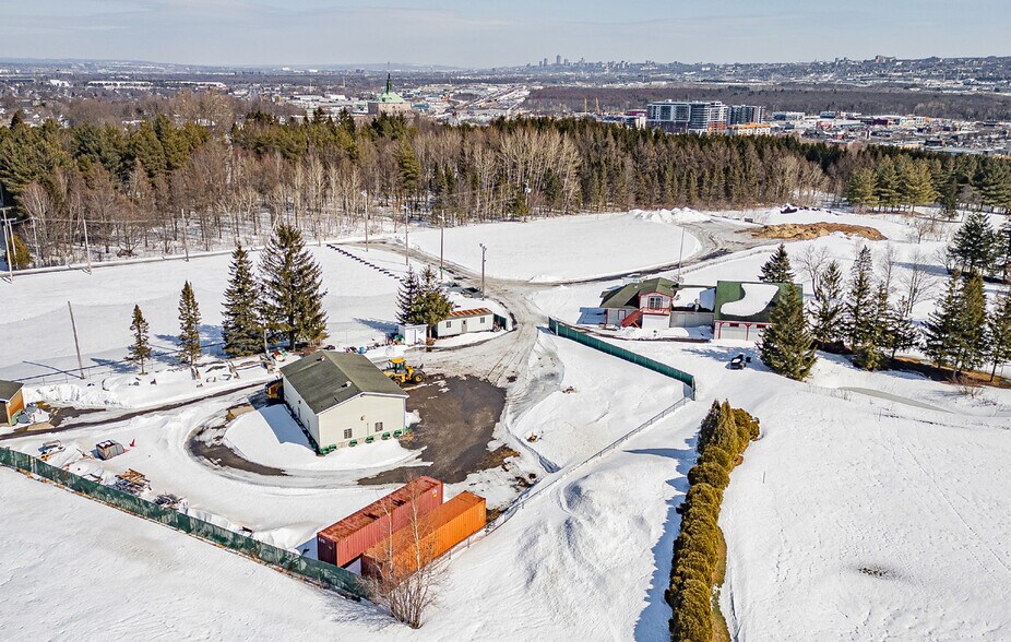 1418 Rte De L'aéroport, Québec, QC à vendre - Photo de l’immeuble – Image 1 sur 4