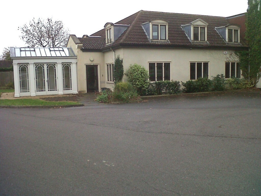 Main Rd, Harlaxton à louer Photo principale– Image 1 sur 2