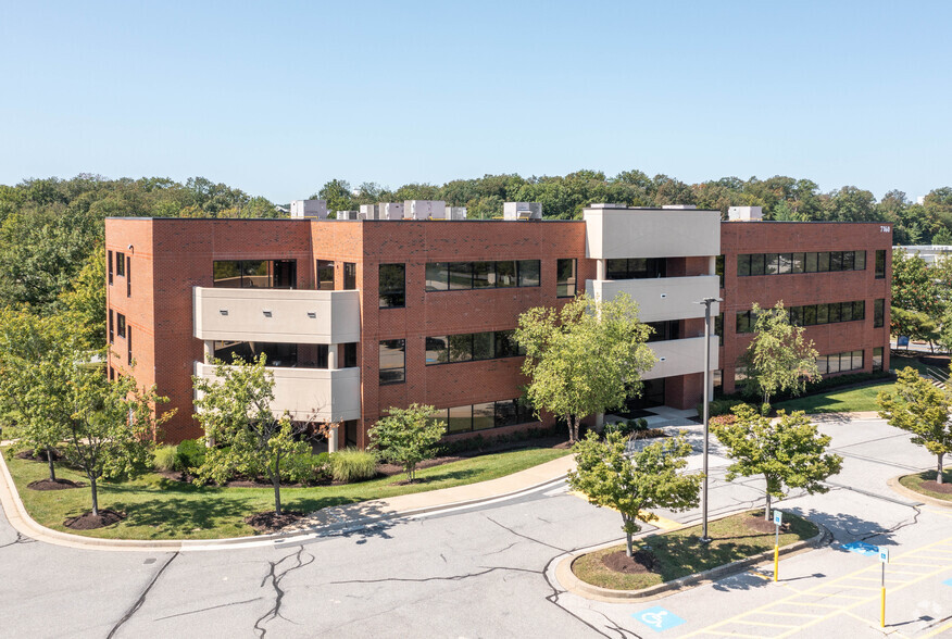 7160 Columbia Gateway Dr, Columbia, MD à louer - Photo de l’immeuble – Image 1 sur 11