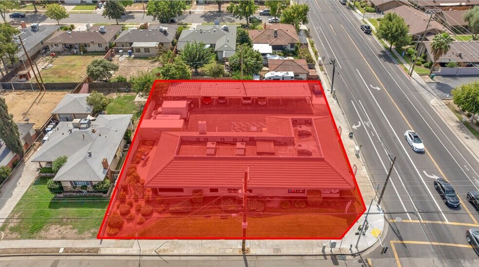 445 W Dakota Ave, Fresno, CA à vendre - Photo de l’immeuble – Image 3 sur 52