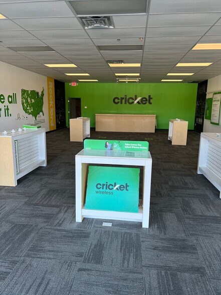 3212-3214 Auburn St, Rockford, IL à louer - Photo de l’immeuble – Image 2 sur 20