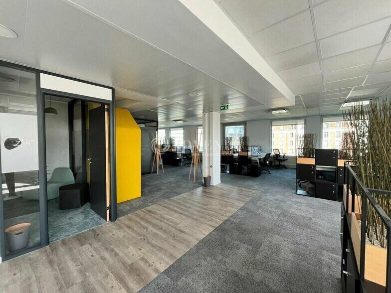 Bureau dans La Garenne-Colombes à louer - Photo intérieure – Image 2 sur 12