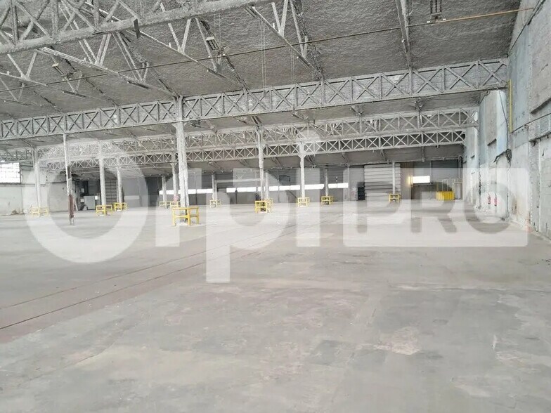 Industriel/Logistique dans Montluçon à louer - Photo intérieure – Image 3 sur 8