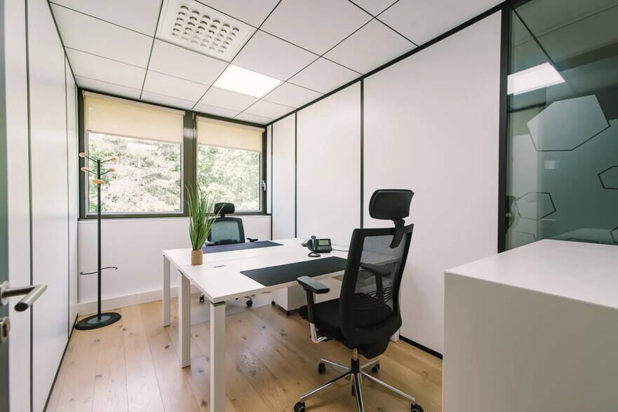 Bureau dans Bordeaux à louer - Photo de l’immeuble – Image 2 sur 6