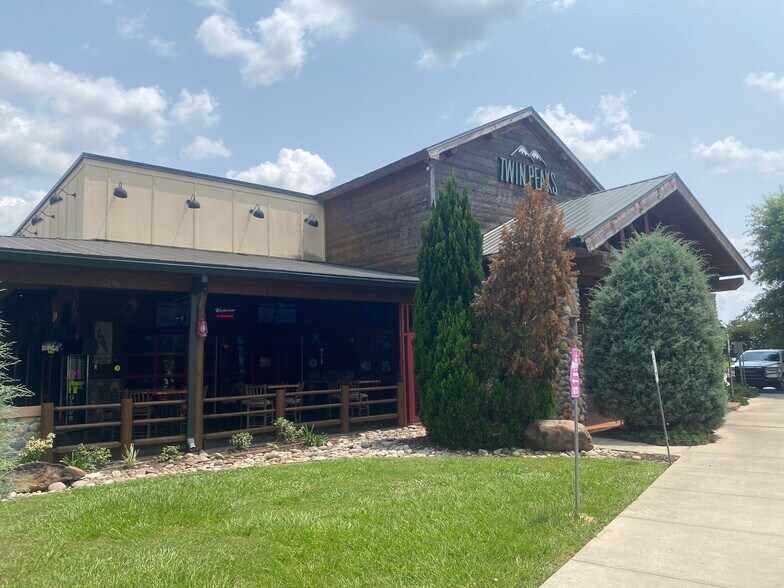 5801 Johnston St, Lafayette, LA à vendre - Photo de l’immeuble – Image 3 sur 32