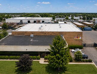Plus de détails pour 241 Skip Ln, Bay Shore, NY - Industriel/Logistique à vendre