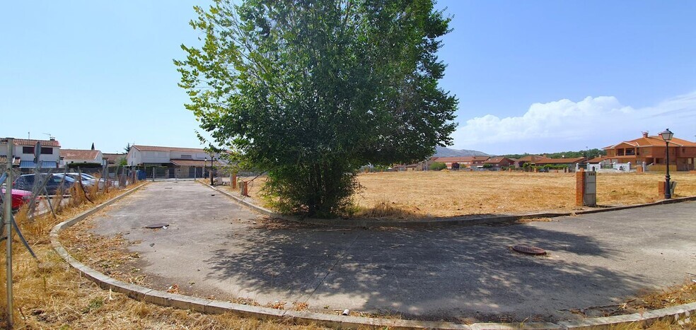 Terrain dans Guadalix de la Sierra, Madrid à vendre - Photo de l’immeuble – Image 3 sur 9