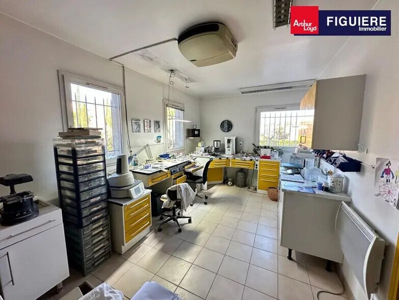 2 Avenue Des Amandiers, Aix-en-Provence à vendre - Photo intérieure – Image 2 sur 5